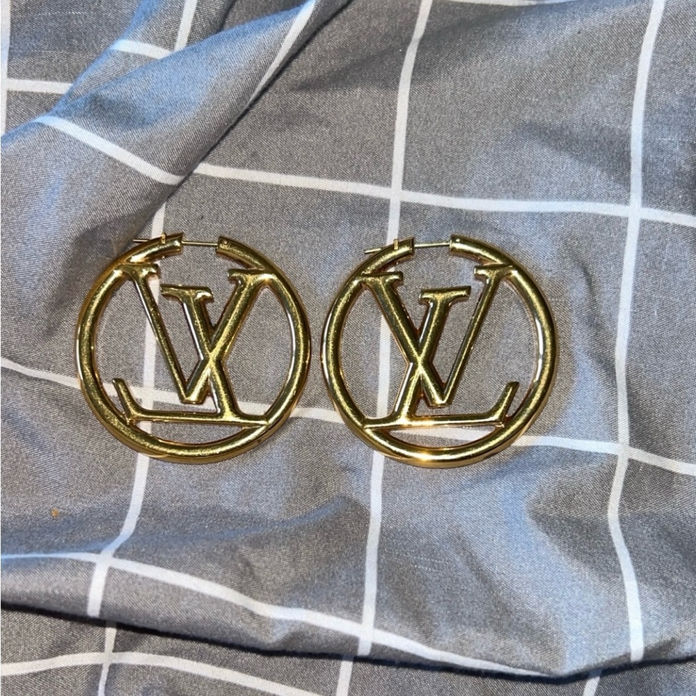 Authentic Louis Vuitton Louise Earrings
